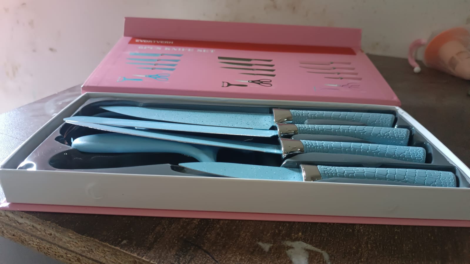 Stainless Steel Non Stick Ceramic Coating 6 Pcs Chef Kitchen Knife Set with Scissor & Peeler Stainless Steel Non Stick Ceramic Coating 6 Pcs Chef Kitchen Knife Set with Scissor & Peeler